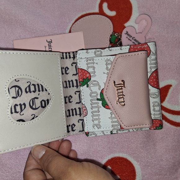 Juicy Couture Strawberry Wallet with Keychain - Picture 3 of 4